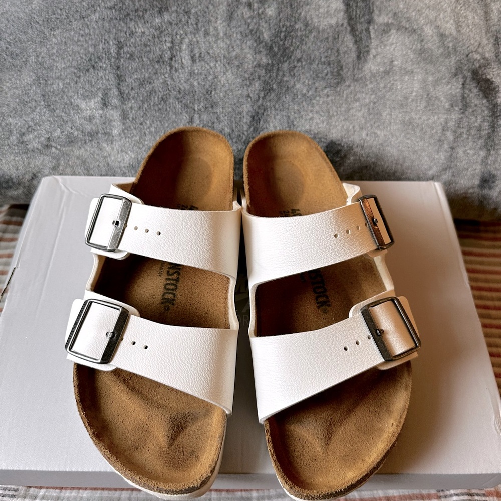 White Arizona Birko-Flor Birkenstocks